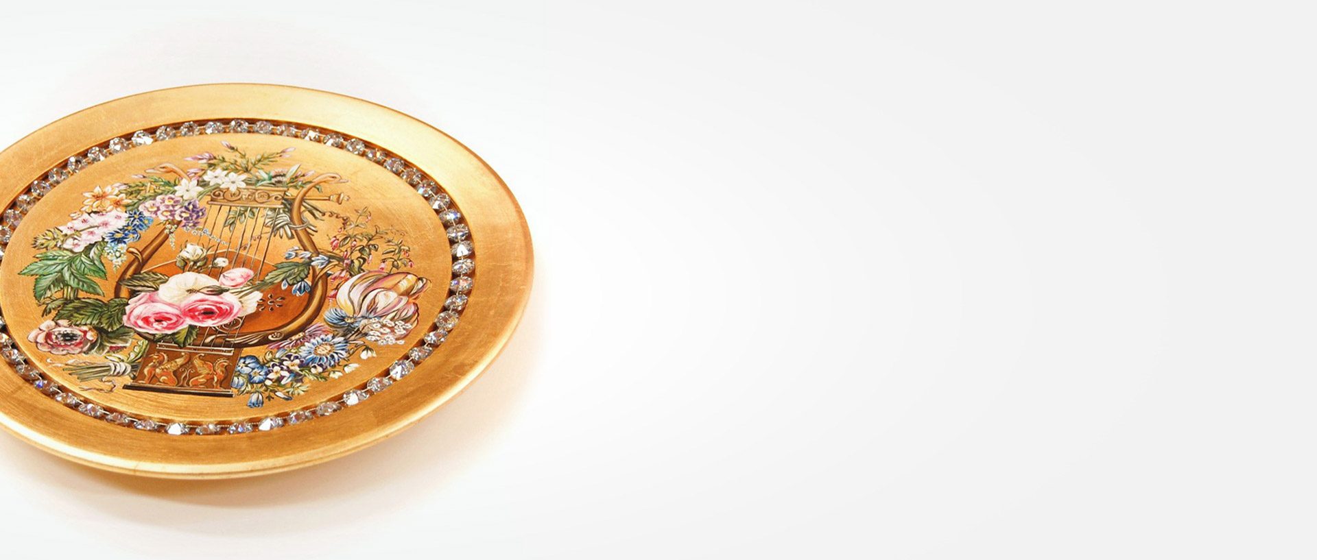 Hero image | Luxury decorative platter KALOMIRA
